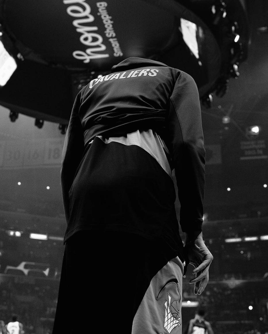 JIUYOU GAMES-比赛局势复杂引发热议！，C罗在独行侠比赛中出色防守再创辉煌时刻的简单介绍-JIUYOU GAMES